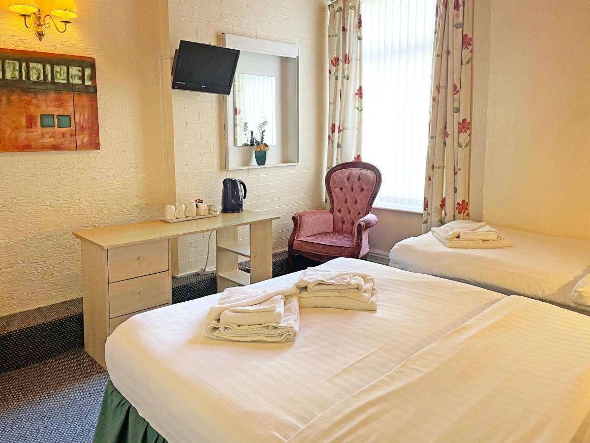 Balin Helmshore Hotel ブラックプール エクステリア 写真