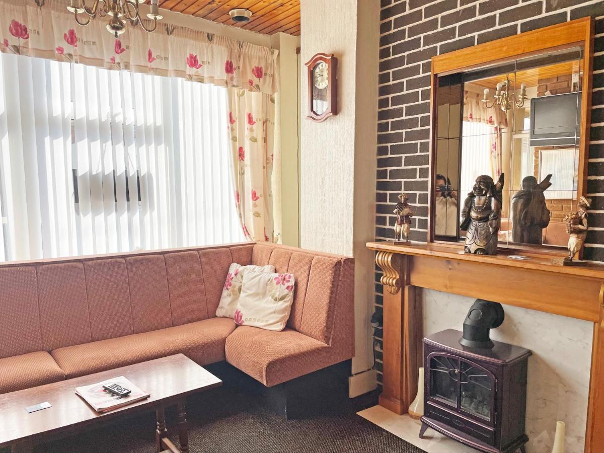 Balin Helmshore Hotel ブラックプール エクステリア 写真