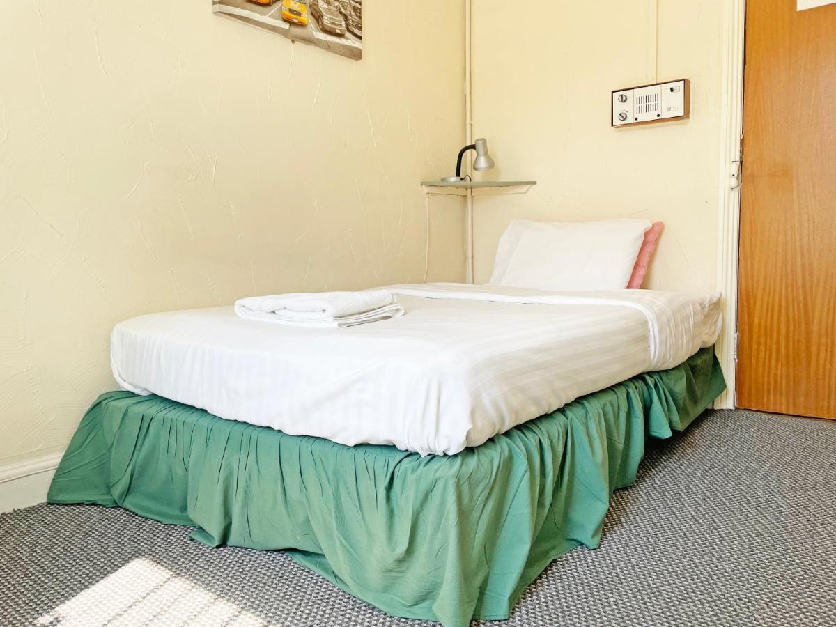 Balin Helmshore Hotel ブラックプール エクステリア 写真